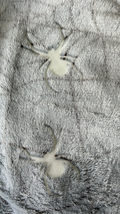 ⭐COBIJA DE ARAÑA | 158 X 110 CMS